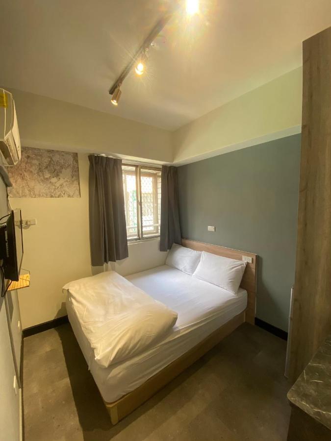 Fengjia Gift Box Homestay Taichung Luaran gambar
