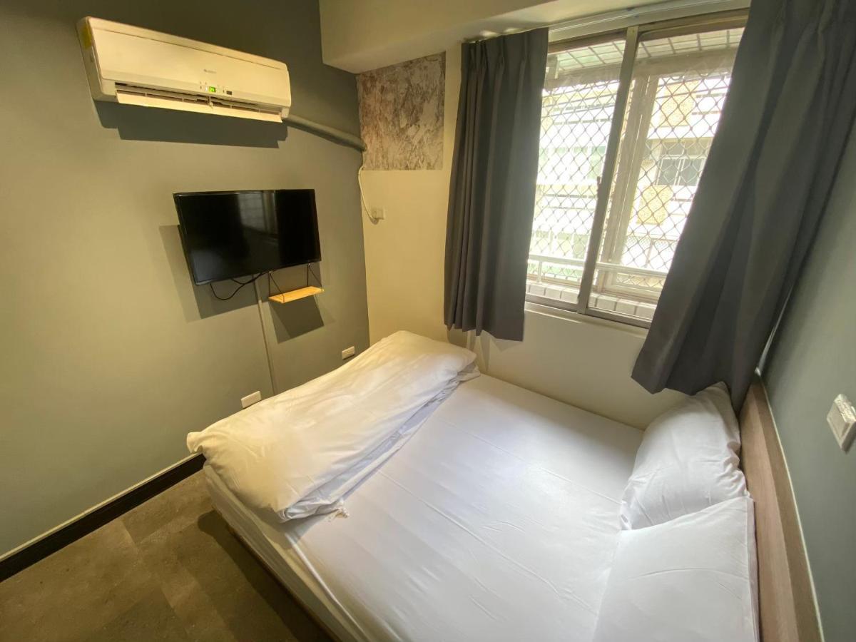 Fengjia Gift Box Homestay Taichung Luaran gambar