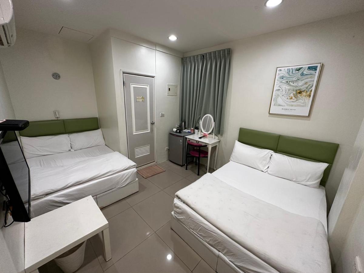 Fengjia Gift Box Homestay Taichung Luaran gambar