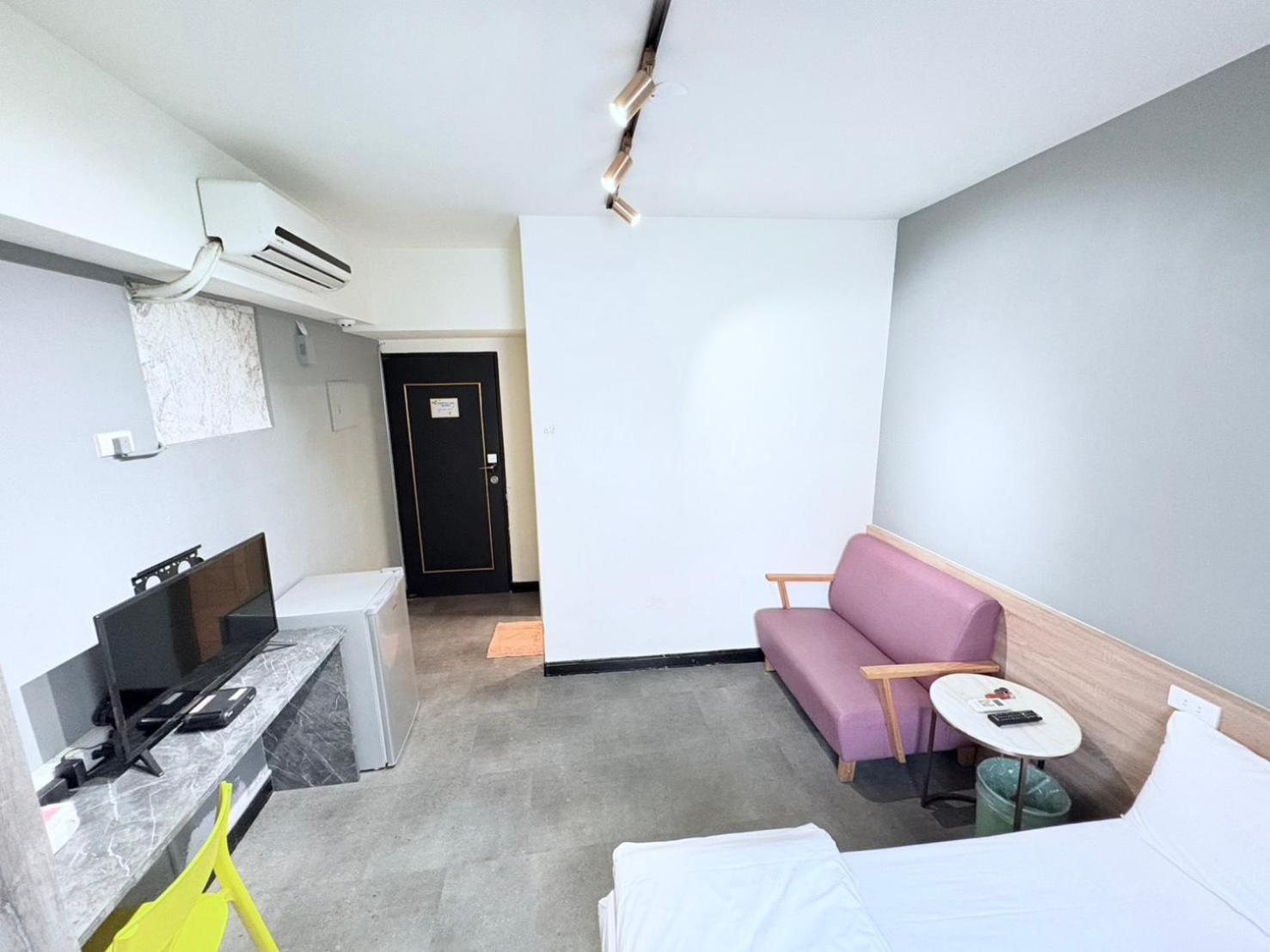 Fengjia Gift Box Homestay Taichung Luaran gambar